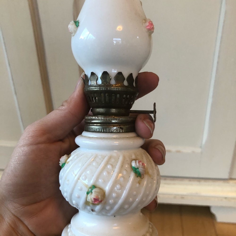 Vintage lantern 🌸 - Picture 2 of 5